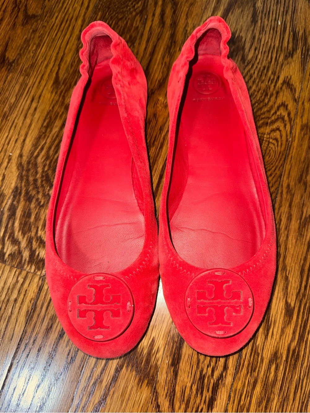 Tory Burch Ruby Red Suede Minnie Travel Ballet Flats - Picture 2 of 6